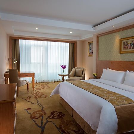 Vienna Hotel - Da Ju Yuan Branch Shenzhen Exteriör bild