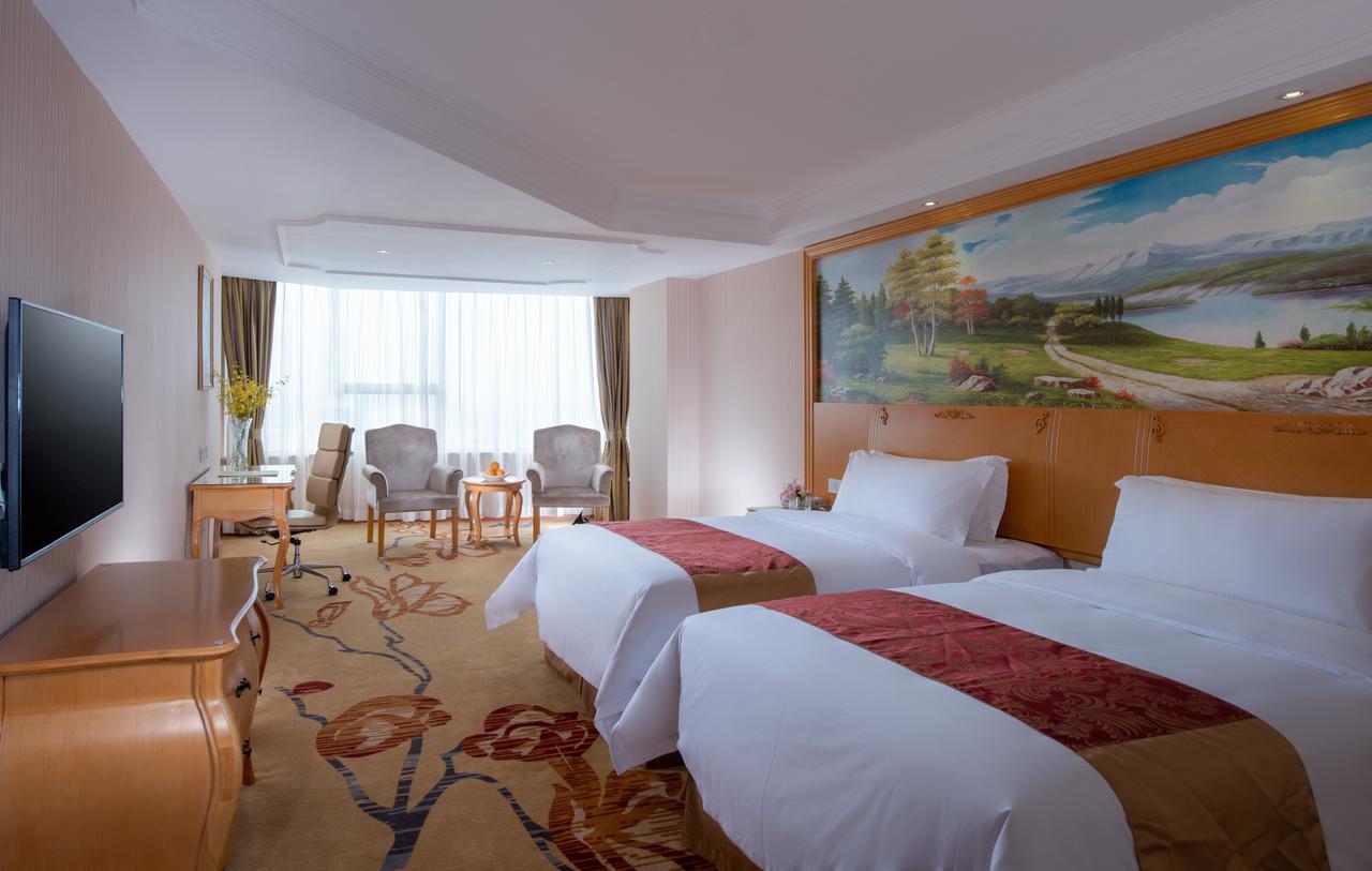 Vienna Hotel - Da Ju Yuan Branch Shenzhen Exteriör bild